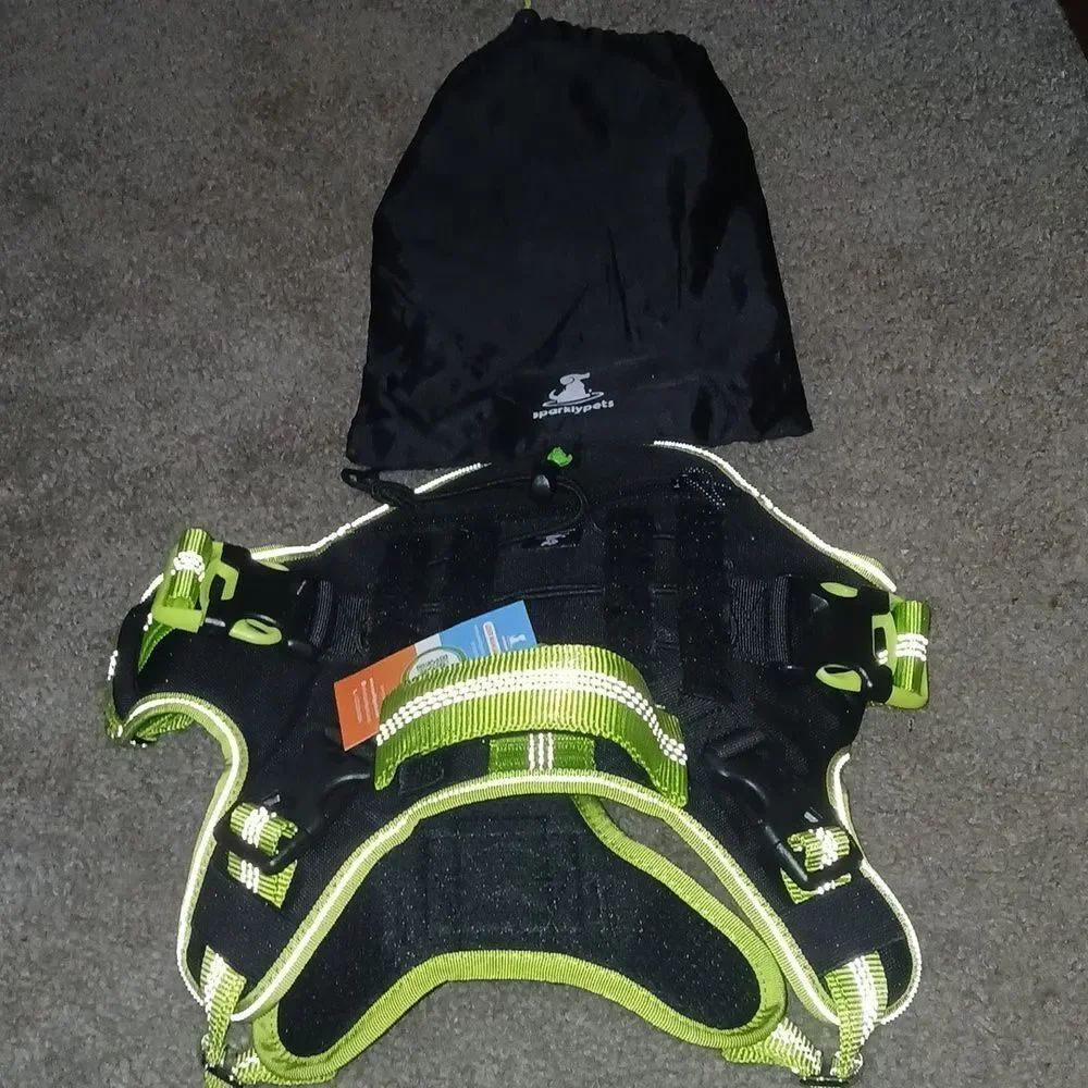 No Pull Dog Harness  Heavy Duty Dog Harness with Handle and Poop Bag Holder Sz M